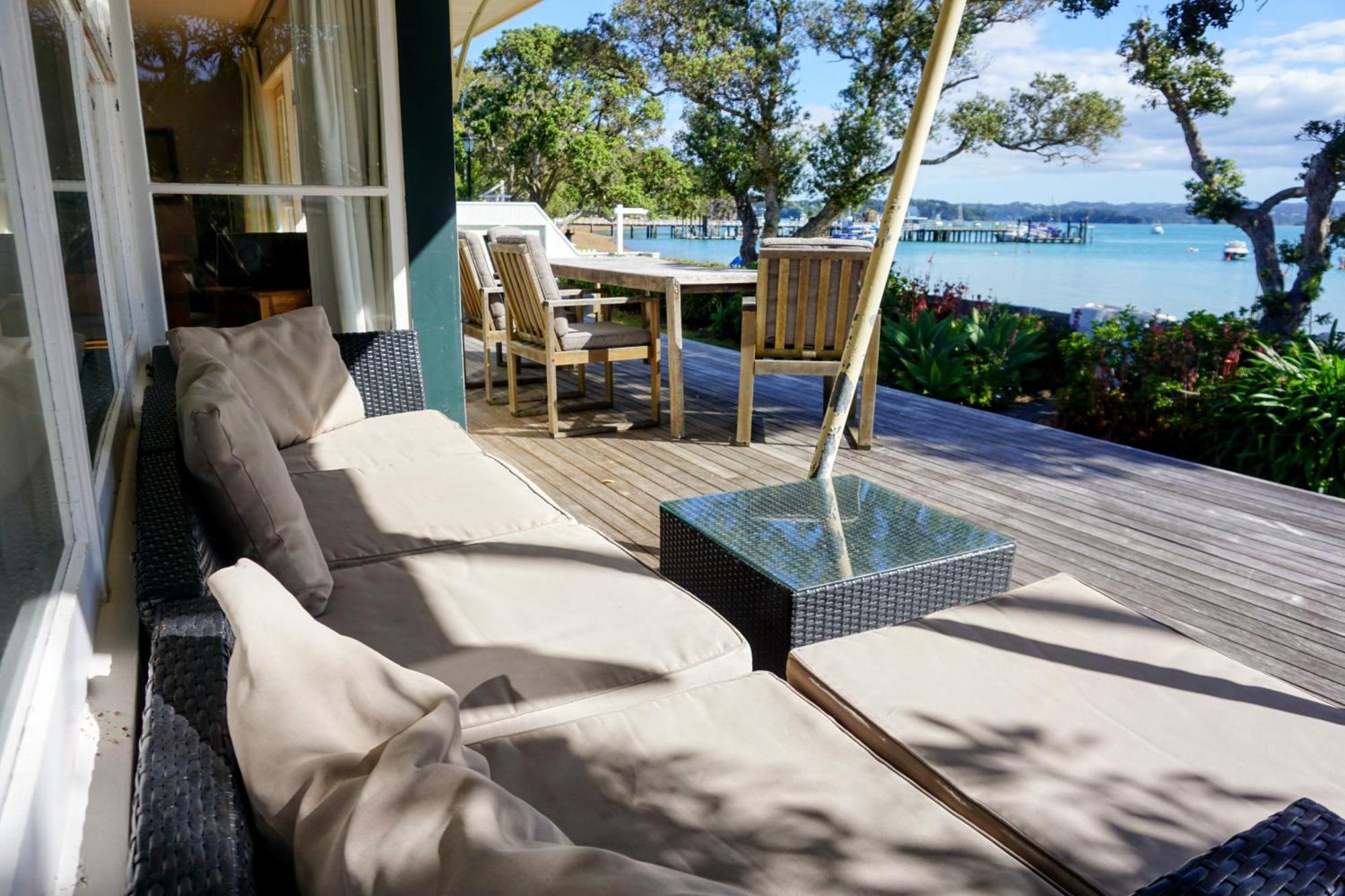 Last On The Strand, Russell - The Boathouse ภายนอก รูปภาพ